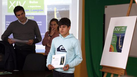 ENTREGA DE LAS BECAS JUAN LAMPON EN EL IES DE A POBRA, CON LA CHARLA DE LA NADADORA MARIA VILAS