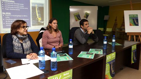 ENTREGA DE LAS BECAS JUAN LAMPON EN EL IES DE A POBRA, CON LA CHARLA DE LA NADADORA MARIA VILAS