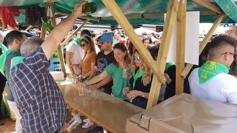 Ríos de sidra corrieron en la preba de Gascona donde el escanciado fue el protagonista de la cita