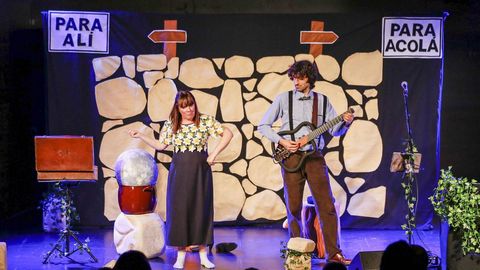 Charo Pita y Xoán Curiel actuarán en la Praza de San Marcos