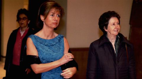Concha Masa junto a Margarita Salas
