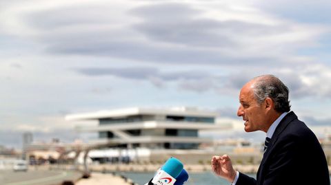 Francisco Camps se defendió de las acusaciones y aseguró que la causa es «puramente política»