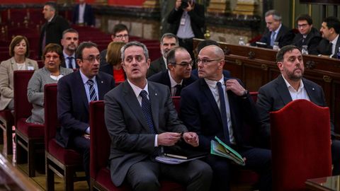 De izquierda a derecha, Forn, Romeva y Junqueras en el juicio por el desafío secesionista