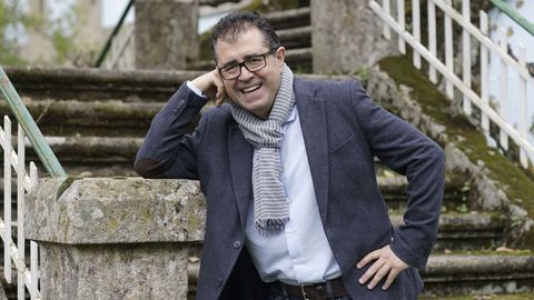 O escritor e columnista de La Voz de Galicia Xosé Carlos Caneiro