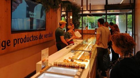 Esta mañana, en el primer día de funcionamiento del establecimiento en A Coruña.