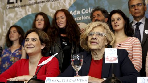 Colau y Carmena en el 2015, en la presentacin de candidaturas para las municipales