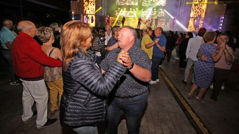 LUNES DE LAS FIESTAS DE BOIRO CON LA ORQUESTA EL COMBO DOMINICANO EN LA PLAZA DE GALICIA
