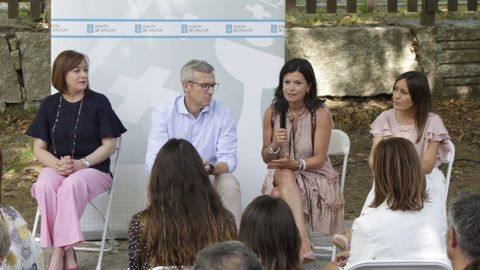 Susana López Abella, Alfonso Rueda, Nidia Arévalo y Sara Cebreiro en la presentación del programa de subvenciones para víctimas de violencia de género