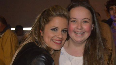 Melisa con la cantante de la orquesta Panorama, Fátima Pego