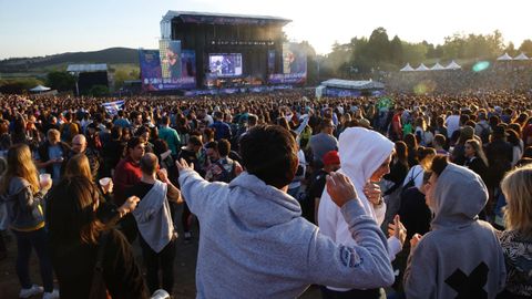 PÚBLICO DURANTE EL CONCIERTO DE VESTUSTA MORLA EN O SON DO CAMIÑO