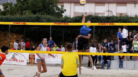 El torneo duró ocho días y se celebró en dos pistas habilitadas en el espacio del Parque dos Condes conocido como el cuadrado