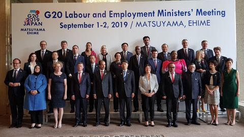 Foto de familia de los responsables de Trabajo del G-20 reunidos en Japn