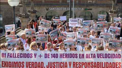 Imagen de la manifestación de las víctimas del Alvia en Santiago, coincidiendo con el aniversario del accidente el pasado 24 de julio