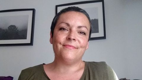 Idoia, @tocatelastetas, se tuvo que someter a una mastectomía. Decidió que no necesitaba reconstruirse el pecho para sentirse bonita