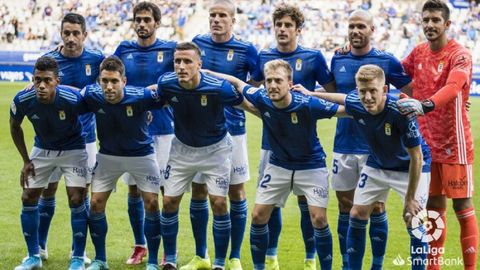 Alineación del Real Oviedo ante el Extremadura