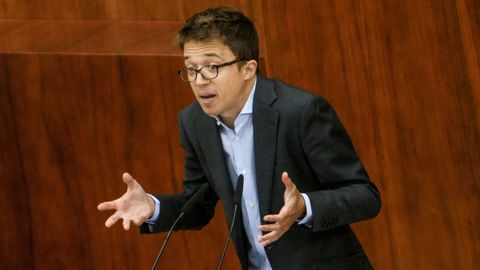 Errejón le habría encargado a Carolina Bescansa la preparación de listas en Galicia