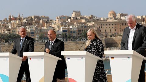 Los ministros del Interior de Francia, Alemania, Italia y Malta informaron a la prensa del acuerdo alcanzado