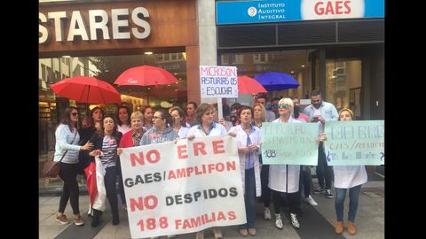 Concentracin de los trabajadores de Gaes en Oviedo