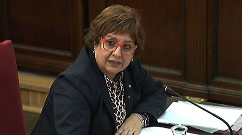 Dolors Bassa, exconsejera de Trabajo, fue condenada a 12 años de prisión y 12 de inhabilitación absoluta por delito de sedición en concurso medial con un delito de malversación de fondos públicos agravado en razón de su cuantía.