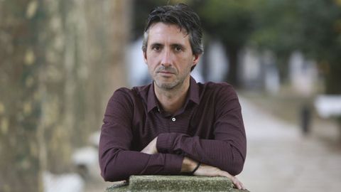 O cantante ferrolán Roger de Flor