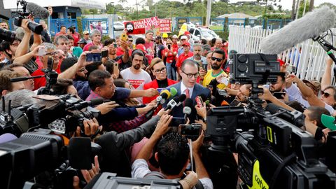 El abogado de Lula presentó este viernes la petición para la excarcelación del expresidente, en base a la decisión adoptada por el Tribunal Supremo de Brasil (STF).
