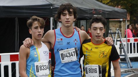 Búscate en el multitudinario pelotón de la San Martiño