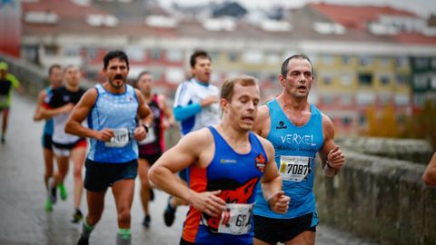 Miles de atletas recorrieron las calles de Ourense en la clásica atlética de otoño