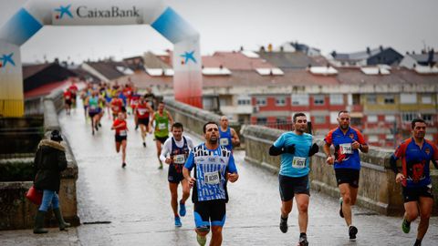 Miles de atletas recorrieron las calles de Ourense en la clásica atlética de otoño