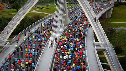 Miles de atletas recorrieron las calles de Ourense en la clásica atlética de otoño