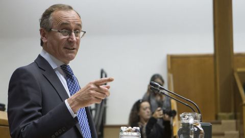Alonso apuesta por una gran coalición con el PSOE