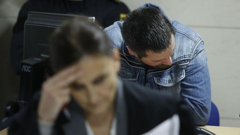 El Chicle, a espaldas de su abogada, en la novena jornada del juicio