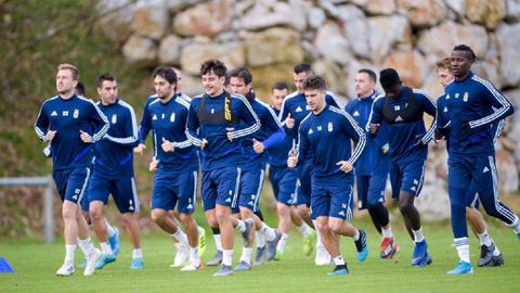 Los jugadores del Real Oviedo en El Requexón
