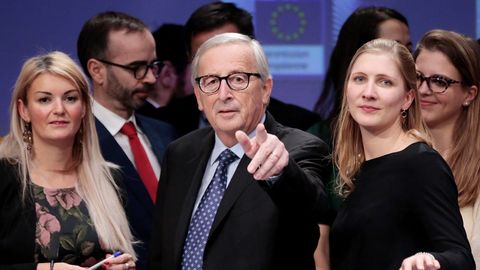 Jean Claude-Juncker, en su última comparecencia como presidente de la Comisión Europea en la abarrotada sala de prensa del edificio Berlaymont, la sede del Ejecutivo de Bruselas