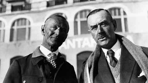 Hermann Hesse y Thomas Mann, en febrero de 1932, retratados en Chantarella, cerca de la localidad suiza de Saint Moritz