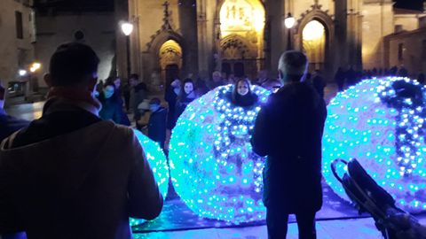 Luces de Navidad, en la plaza de la Catedral, en Oviedo