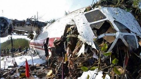ESTRENADO HACE 51 AÑOS. El Antonov AN-12 fue fabricado en 1968 y acumulaba 12.922 horas de vuelo. El último fue el de Vigo a Lviv