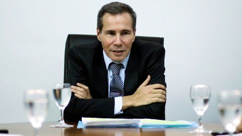 El fiscal Alberto Nisman apareci muerto en su casa con un tiro en la cabeza