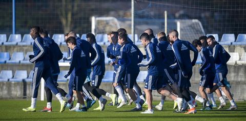 Los jugadores del Real Oviedo en El Requexón