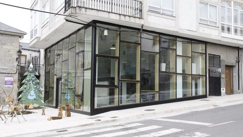 Un comercio nuevo en el núcleo urbano de A Veiga
