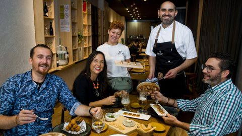 Terreo ocupa el primer puesto dentro de los restaurantes más valorados por los usuarios de TripAdvisor en A Coruña ciudad. A nivel provincial, es el cuarto con más votos positivos