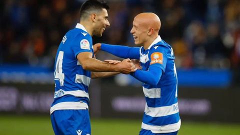 Bóveda y Mollejo festejan el primer gol frente al Girona