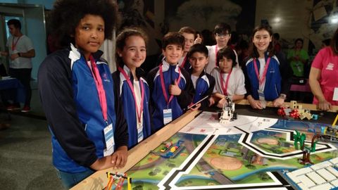 Ocho alumnos de Maristas recibieron un reconocimiento a sus valores en la First Lego League