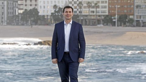 Gonzalo Caballero avanza que Pedro Sánchez «vendrá varias veces» para respaldarle en el campaña