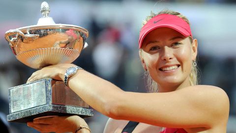 Posando como ganadora del Masters 1000 de Roma.