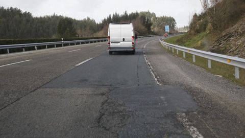 Carril de subida a Sobrado do Picato, en Baralla