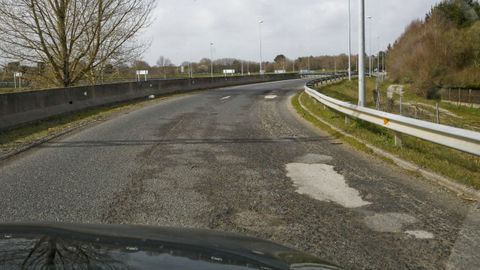 Acceso de la A-6, en sentido A Coruña, desde la carretera de A Fonsagrada