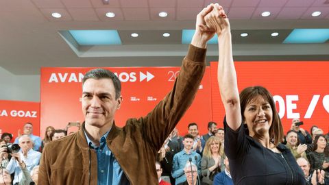 El presidente Pedro Sánchez apoyó ayer en Vitoria a la candidata socialista a lendakari Idoia Mendia