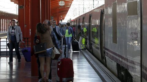 El protocolo de Renfe está pensado para los trenes y las estaciones, pero también para las dependencias de la operadora