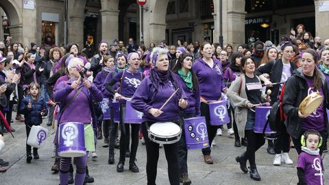 8M en Ourense.La Marcha Mundial das Mulleres recorrió la ciudad con su manifestación reivindicativa