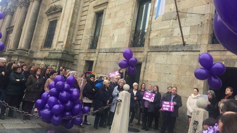 8M Celanova.Concentración en Celanova para conmemorar el Día Internacional da Muller